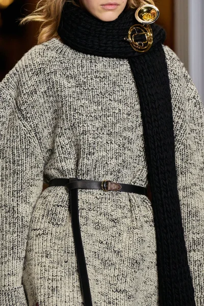 Look 53